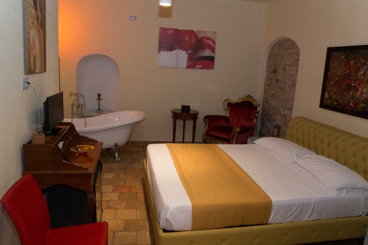 Relais Hotel Palazzo Castriota Corigliano Calabro Eksteriør billede