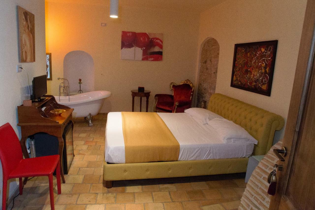 Relais Hotel Palazzo Castriota Corigliano Calabro Eksteriør billede